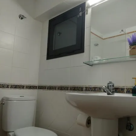 Arrecife Beach Front Апартаменты